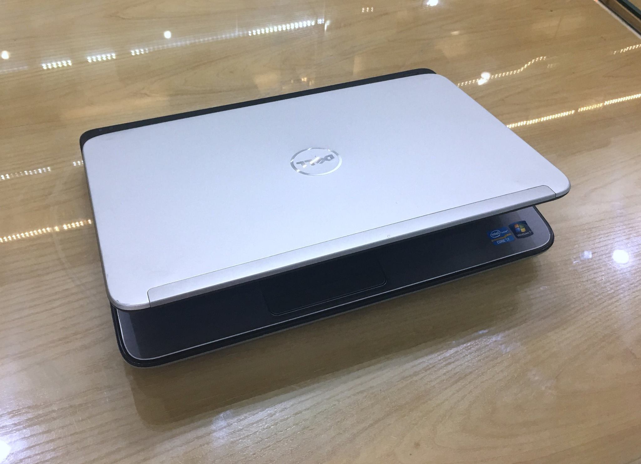 Laptop Dell XPS L502-8.jpg